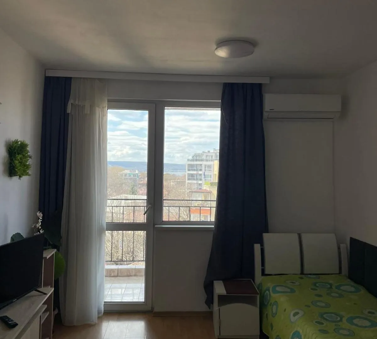 Apartment Апартамент Широк Център Варна15 Минути До Центъра